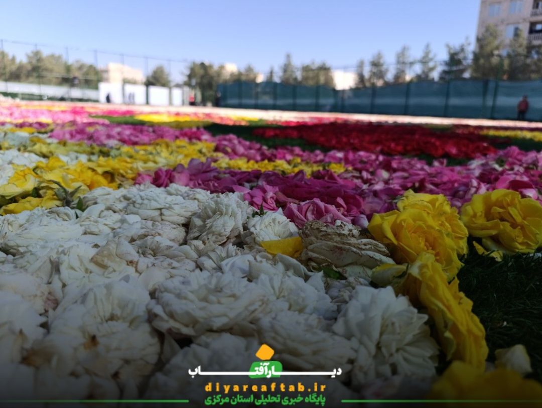 دومین فرش سرگل جهان در محلات