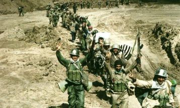 فرزندان را در راه اسلام آزاد بگذارید