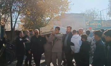 پیکر مطهر شهید گمنام میهمان دانش‌آموزان اراکی شد