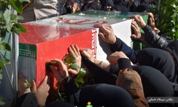 بدرقه باشکوه مردم اراک با شهدای گمنام