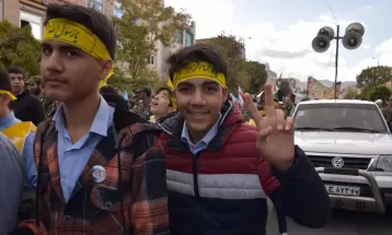 حضور نوجوانان در راهپیمایی 13 آبان‌ماه اراک