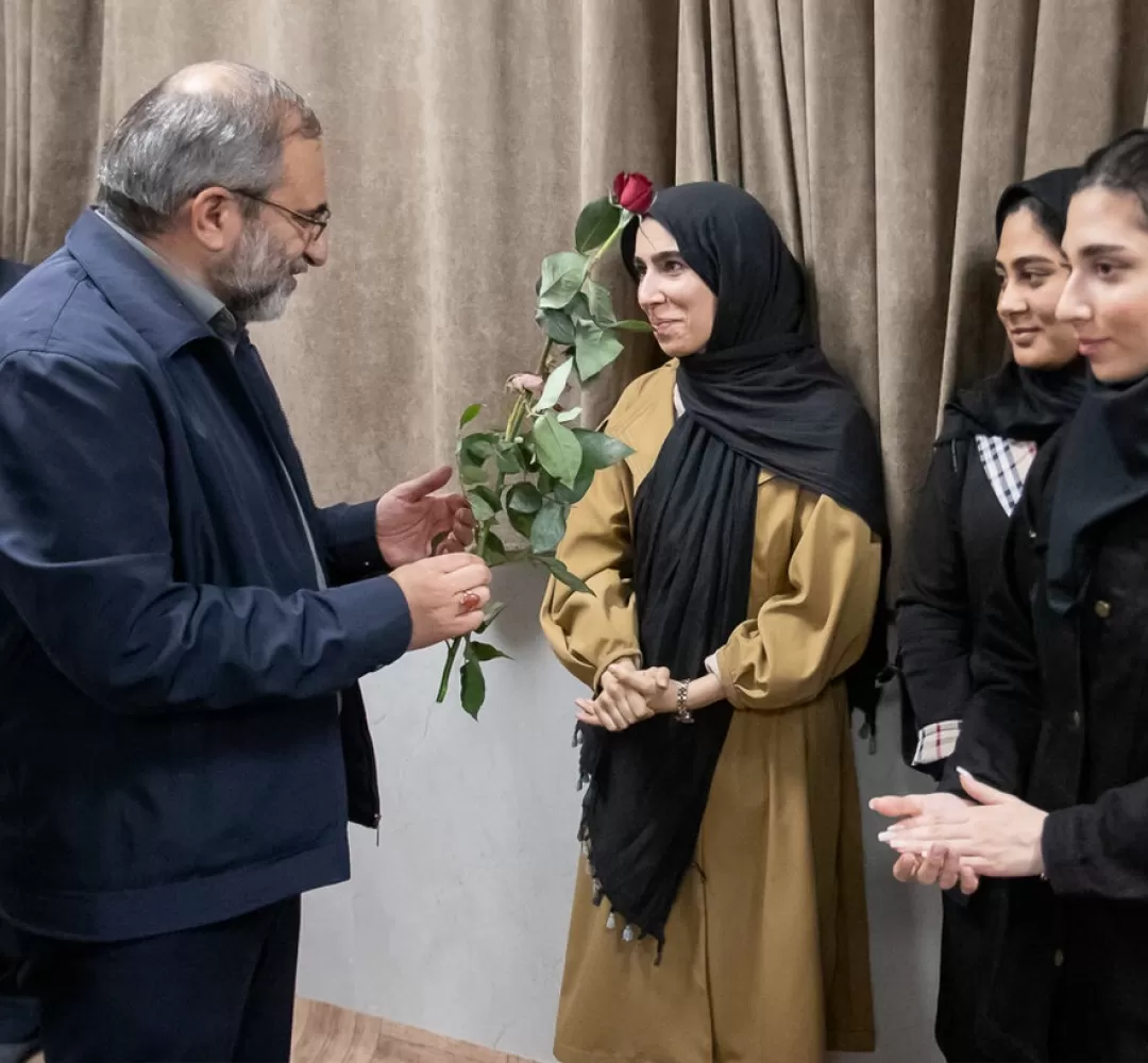 حضور استاندار مرکزی در خوابگاه دانشجویی علومپزشکی اراک