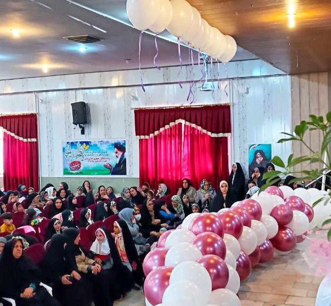 همخوانی بانوان و مادران کمیجانی در جشن کوثر