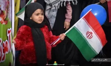 نوجوانان دهه هشتادی در راهپیمایی 22 بهمن