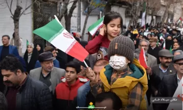 نوجوانان دهه هشتادی در راهپیمایی 22 بهمن