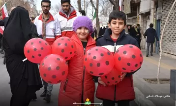 نوجوانان دهه هشتادی در راهپیمایی 22 بهمن