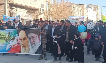 شکوه تماشایی راهپیمایی ۲۲بهمن کمیجان