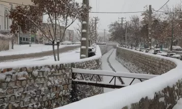 بارش برف زمستانی در کلانشهر اراک