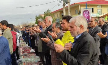 نماز عید بندگی در فراهان برگزار شد