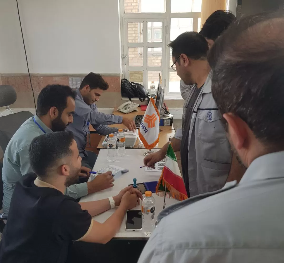 حضور پرشور کارگران ساوجی پای صندوق‌های رأی