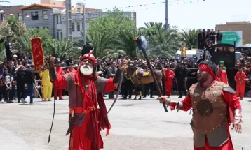 آئین خیمه‌سوزان ظهر عاشورا در ساوه