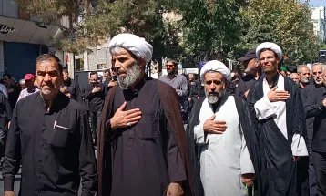 کاروان عزاداری در اراک به حرکت درآمد