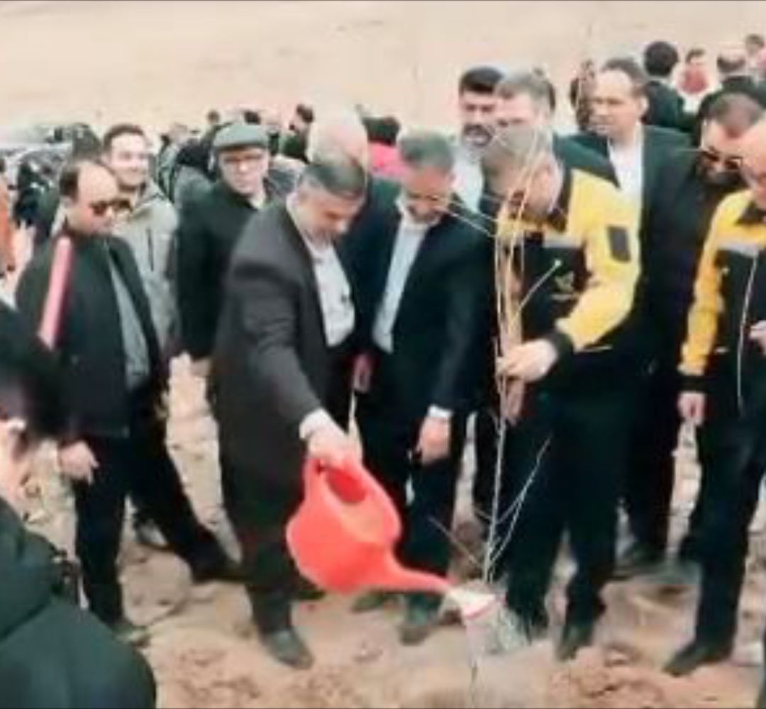 آئین بزرگداشت روز درختکاری در اراک