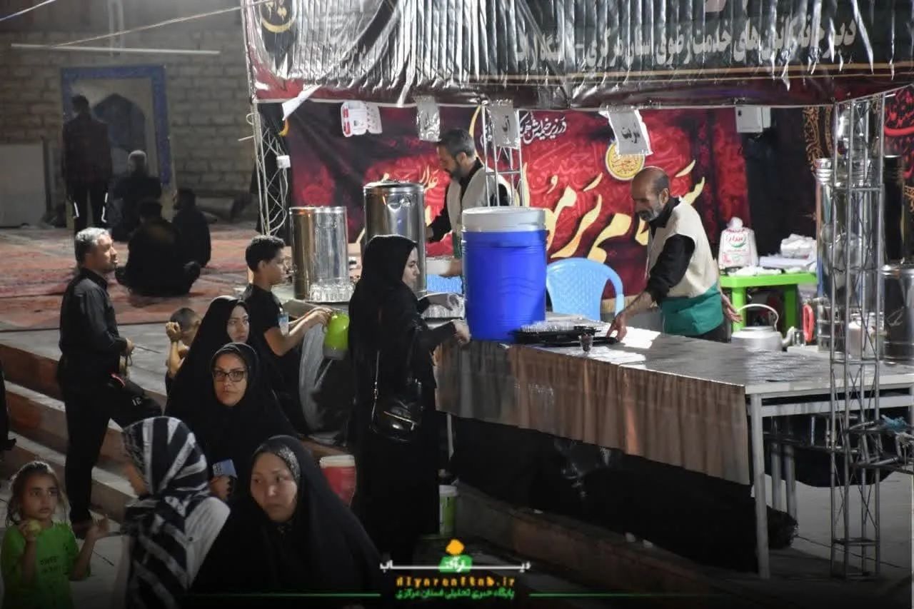 ارائه خدمات موکب‌های اراک به زائران اربعین