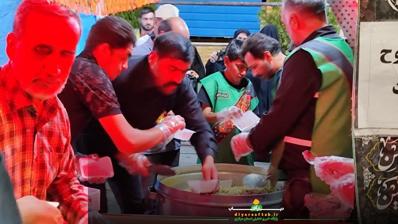 ارائه خدمات موکب‌های اراک به زائران اربعین