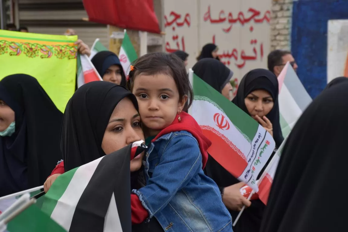 حضور نوجوانان در راهپیمایی 13 آبان‌ماه اراک