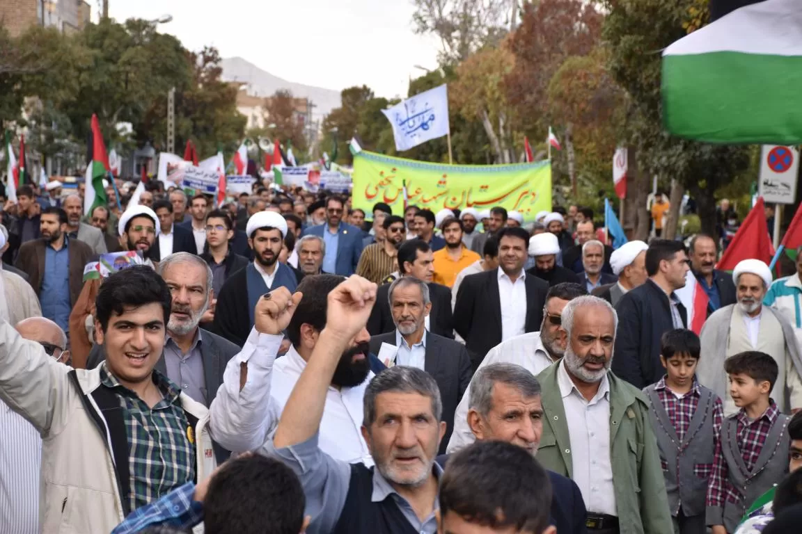 شکوه حضور مردم در راهپیمایی 13 آبان‌ماه