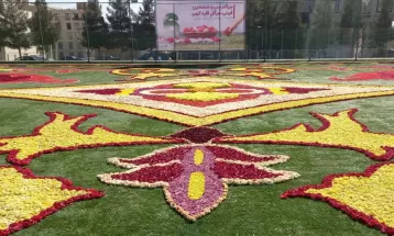 بزرگترین فرش گل آسیا در محلات