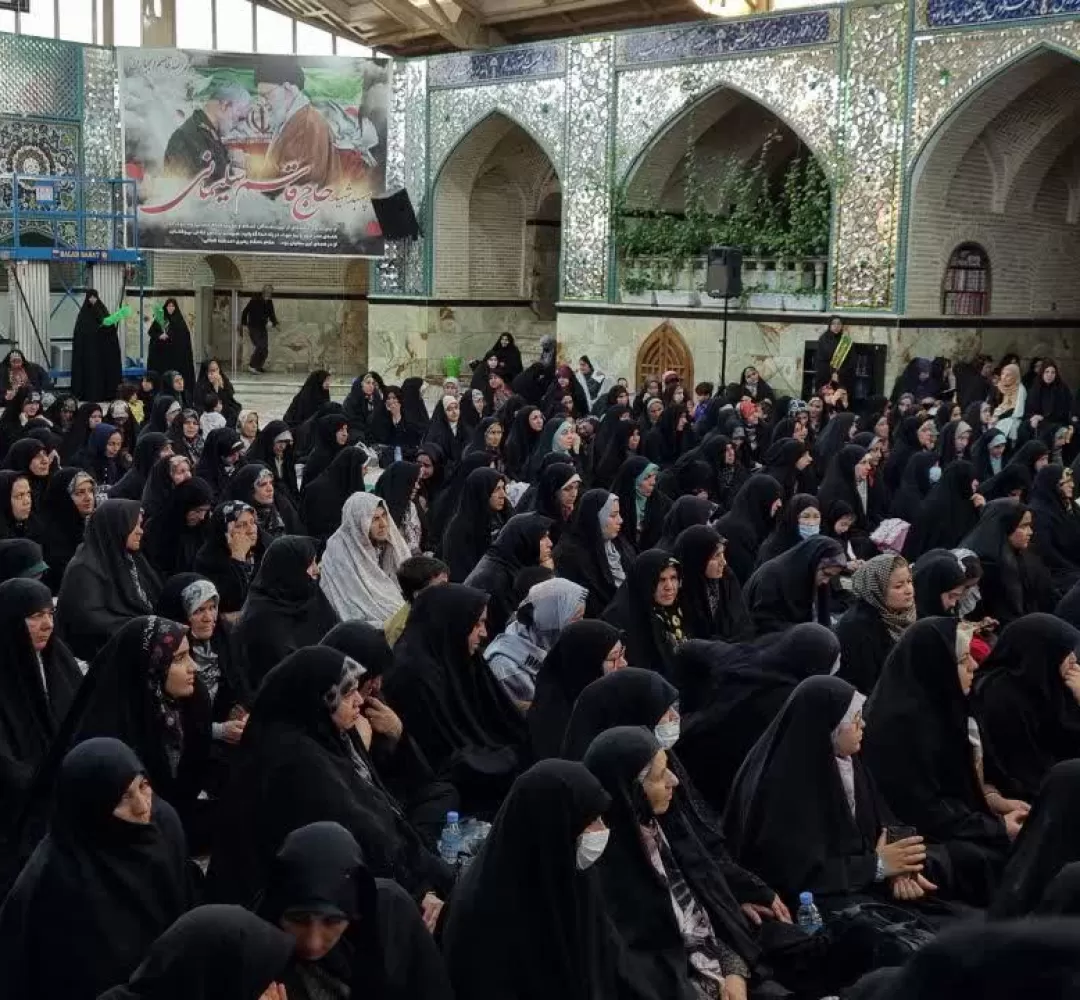 اجتماع خواهرانه بهمناسبت میلاد حضرت زینب(س)