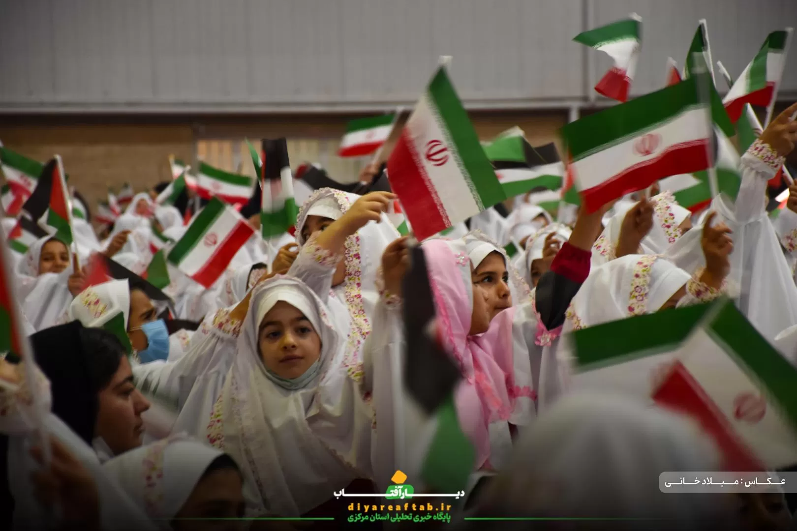 مراسم جشن تکلیف 2500 دانش‌آموزان دختر در اراک
