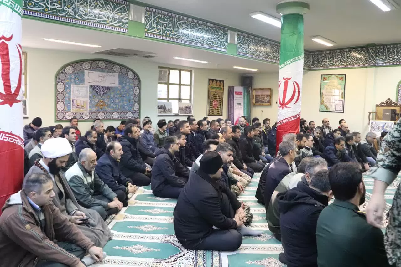 تشییع باشکوه شهید گمنام در شازند