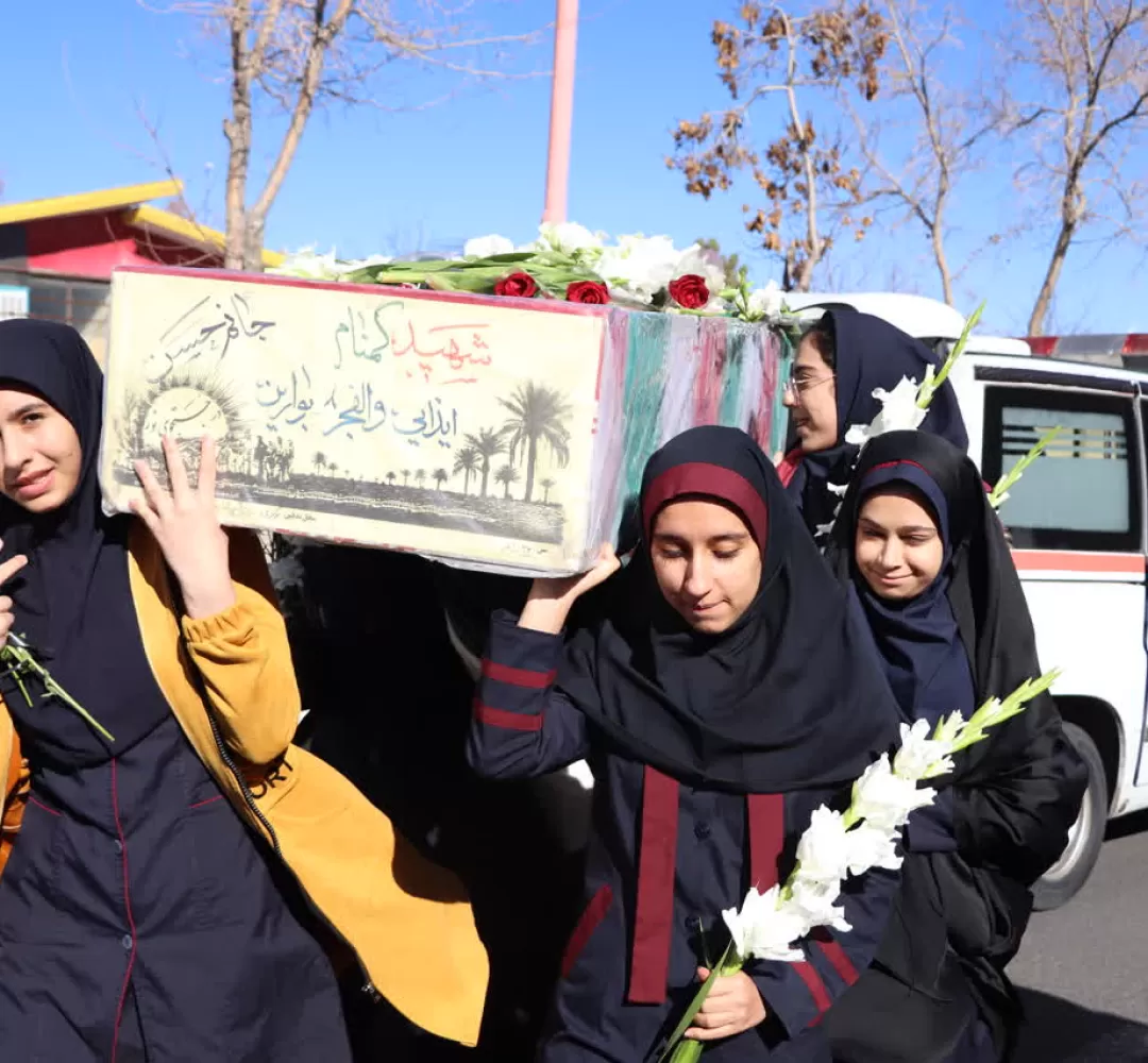 تشییع باشکوه شهید گمنام در شازند