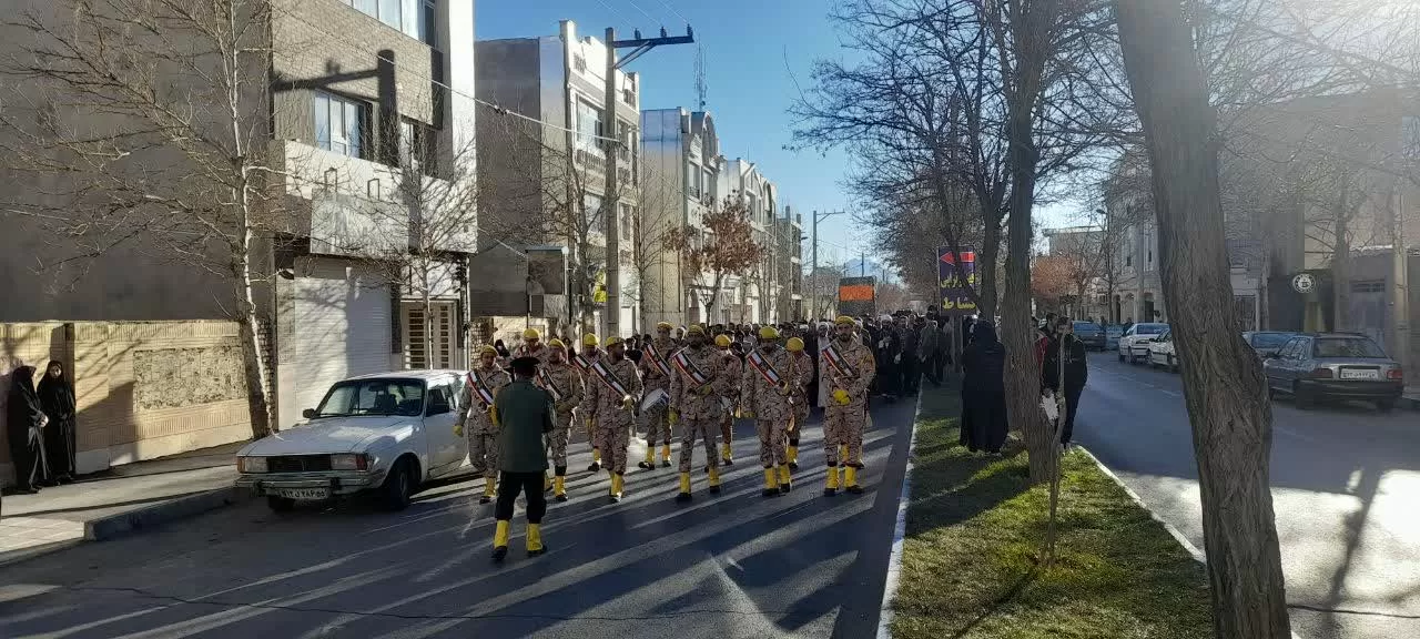 مراسم تشیع پیکر مطهر شهید گمنام در شازند