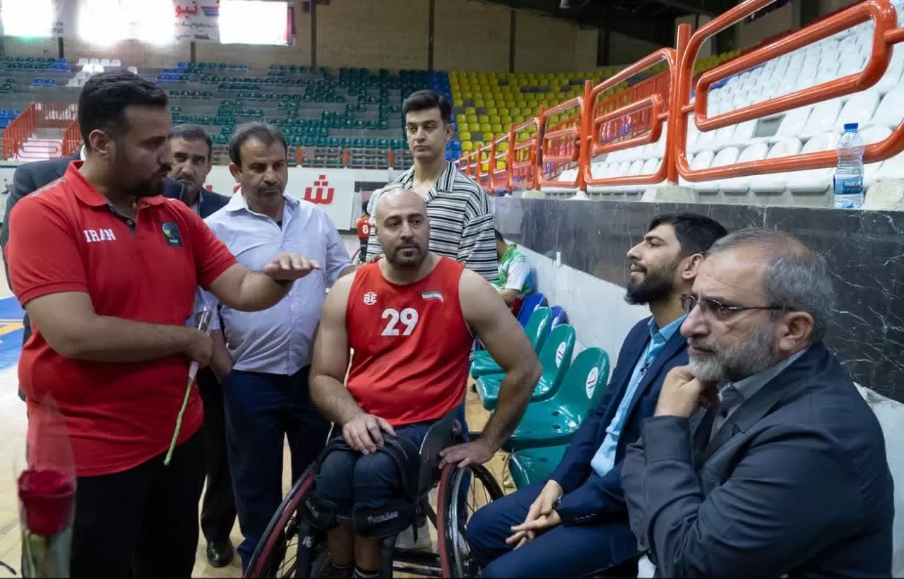 حضور استاندارمرکزی در اردوی تیم ملی بسکتبال