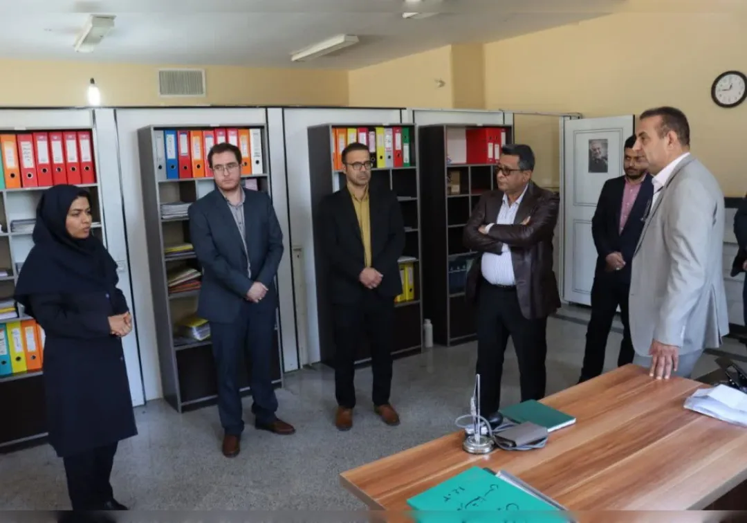 بازدید سرپرست دانشگاه علوم پزشکی از بیمارستان خنداب