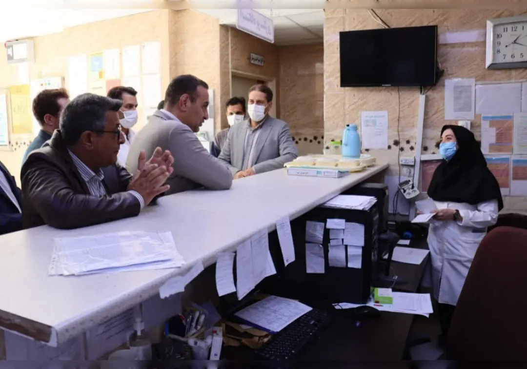 بازدید سرپرست دانشگاه علوم پزشکی از بیمارستان خنداب
