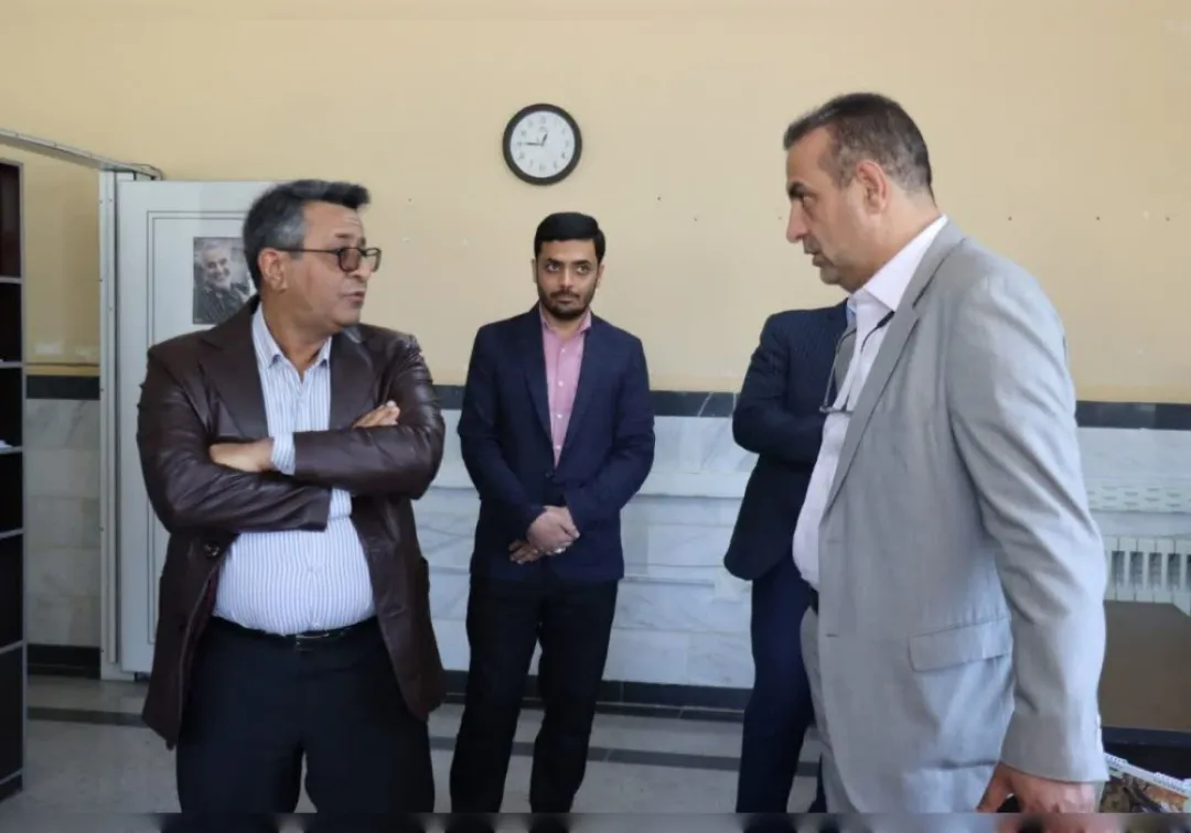 بازدید سرپرست دانشگاه علوم پزشکی از بیمارستان خنداب