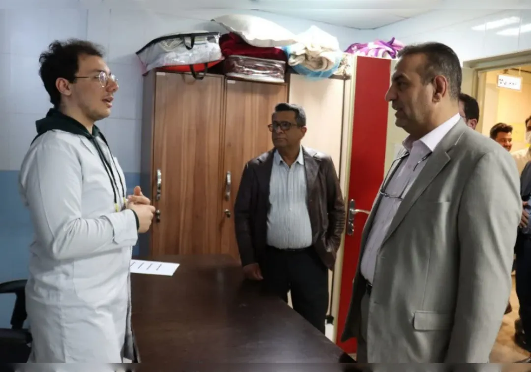 بازدید سرپرست دانشگاه علوم پزشکی از بیمارستان خنداب