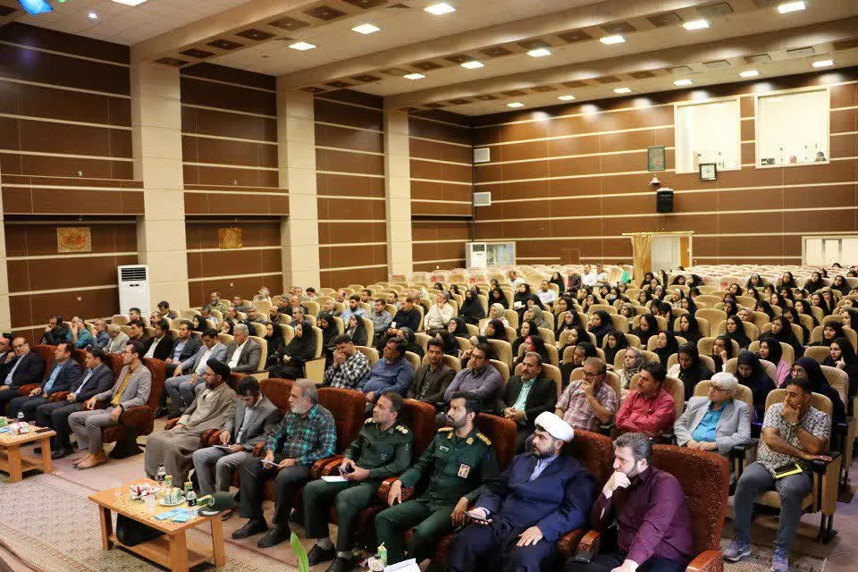 تجلیل از انجمن‌های برتراولیا و مربیان در ساوه