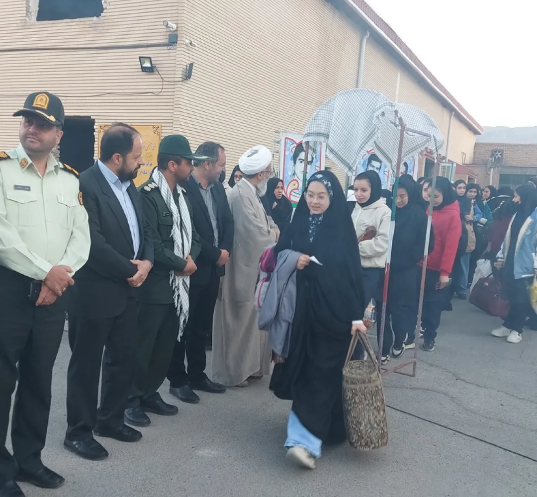 اعزام ۱۲۰ دانشآموز دختر تفرشی به راهیان نور