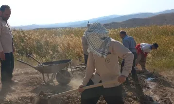 پروژه انتقال آب کشاورزی در روستای بکلیگ آغاز شد