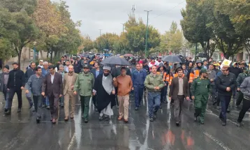 راهپیمایی یوم الله ۱۳ آبان در فراهان