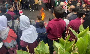 برگزاری راهپیمایی حماسه‌ساز ۱۳ آبان در زرندیه