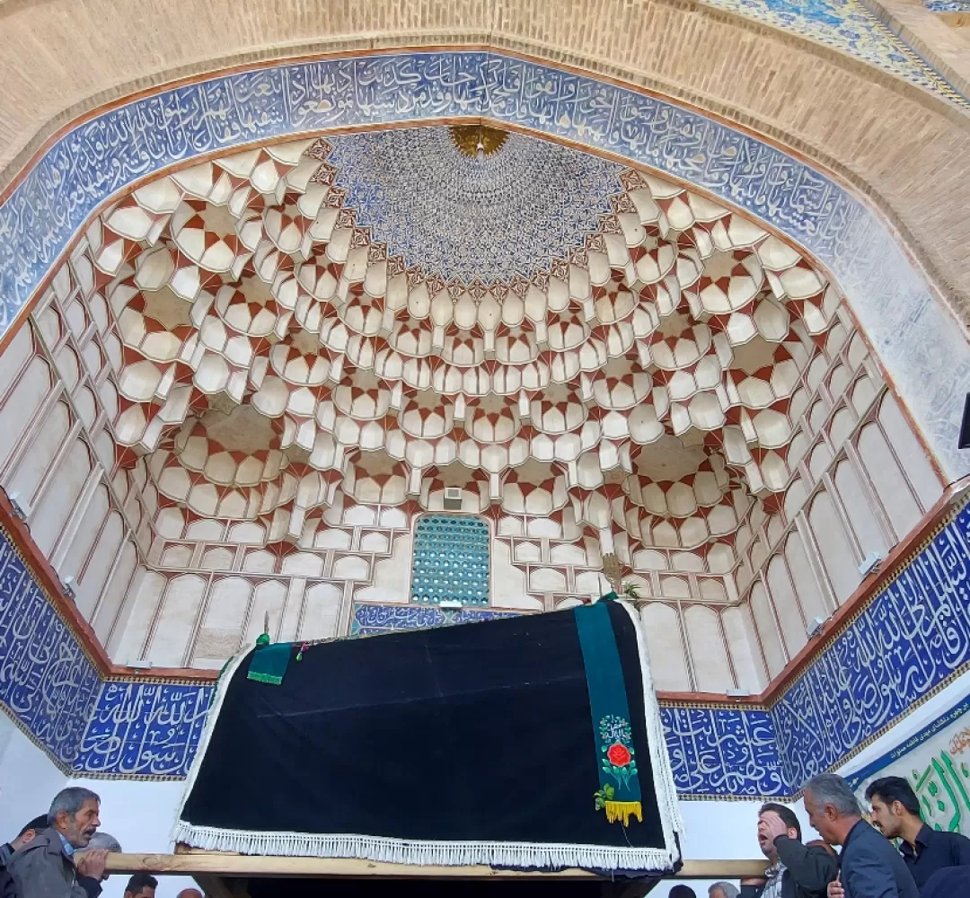 آیین نخلگردانی در روز شهادت امام علی(ع) در تفرش