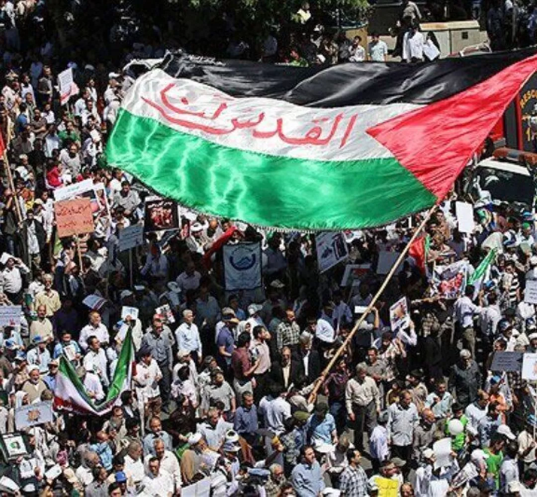 دعوت مداح اهلبیت برای حضور در راهپیمایی