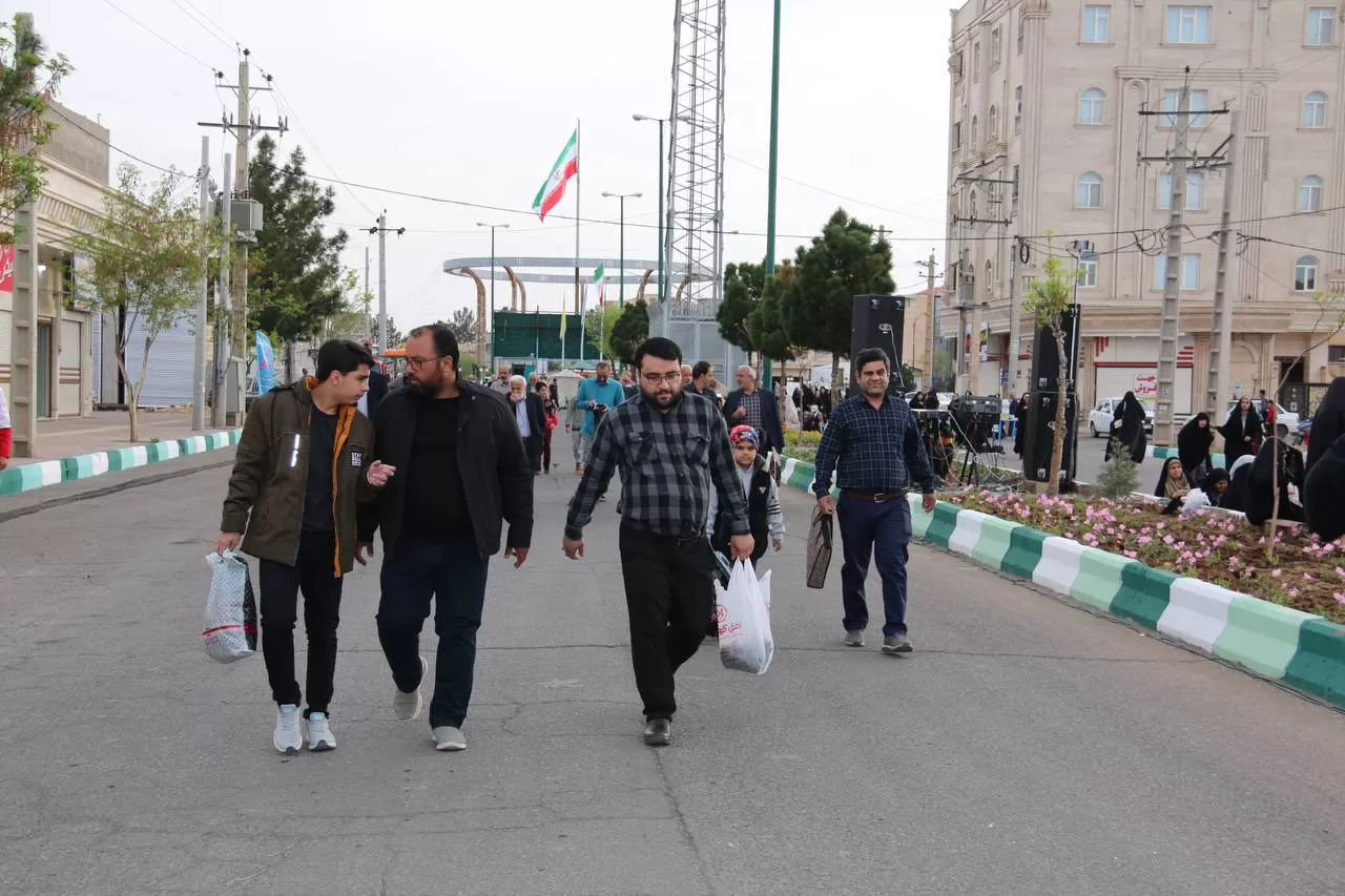 نماز عید فطر در مامونیه