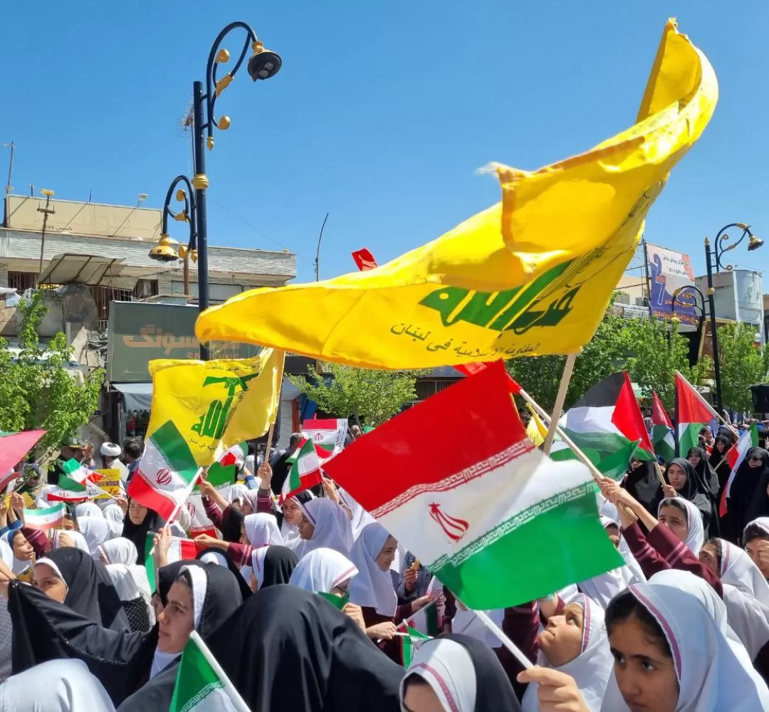 تجمع ساوجی‌ها در حمایت از حمله موشکی سپاه