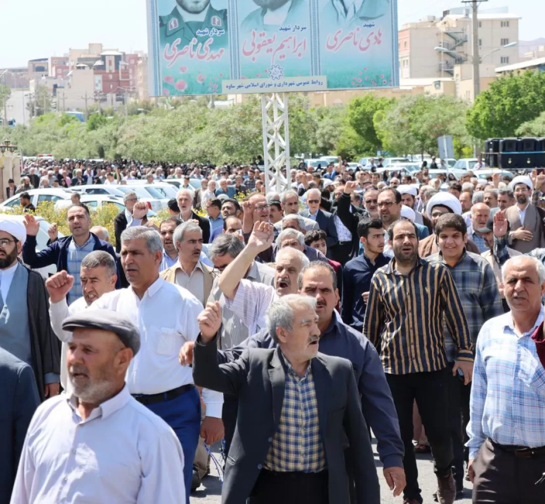 راهپیمایی حمایت از عملیات وعده صادق در ساوه