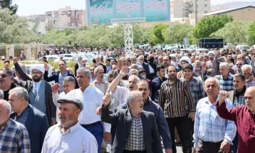 راهپیمایی نمازگزاران ساوجی در حمایت از «وعده صادق»