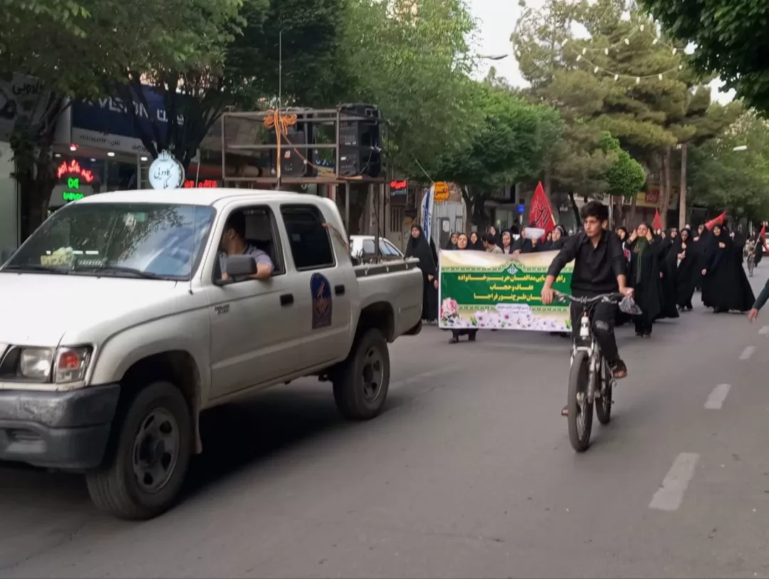 راهپیمایی حافظان حریم خانواده در دلیجان