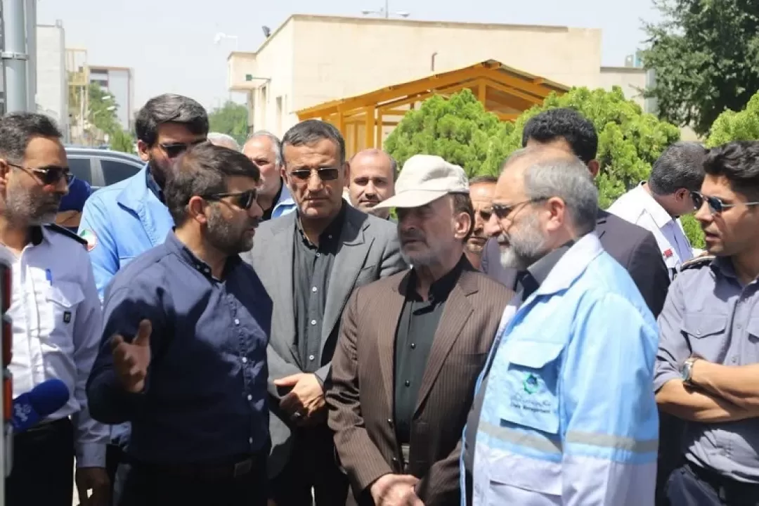 رونمایی ۵ خودروی جدید آتش‌نشانی اراک