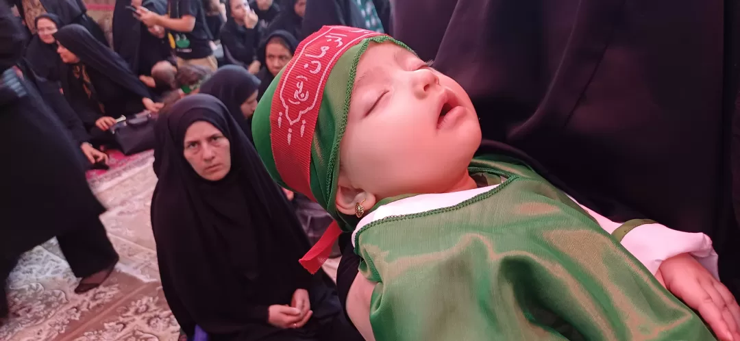مراسم شیرخوارگان حسینی در فراهان