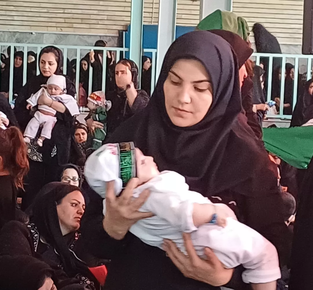 کودکان فراهانی نذر حضرت علی‌اصغر(ع) شدند
