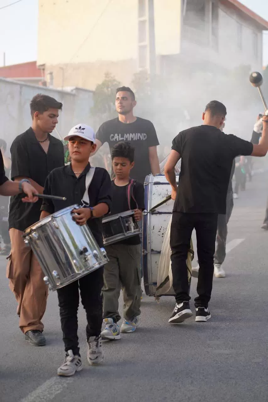 دسته عزاداری زنجیرزنی در شهر تلخاب برپا شد