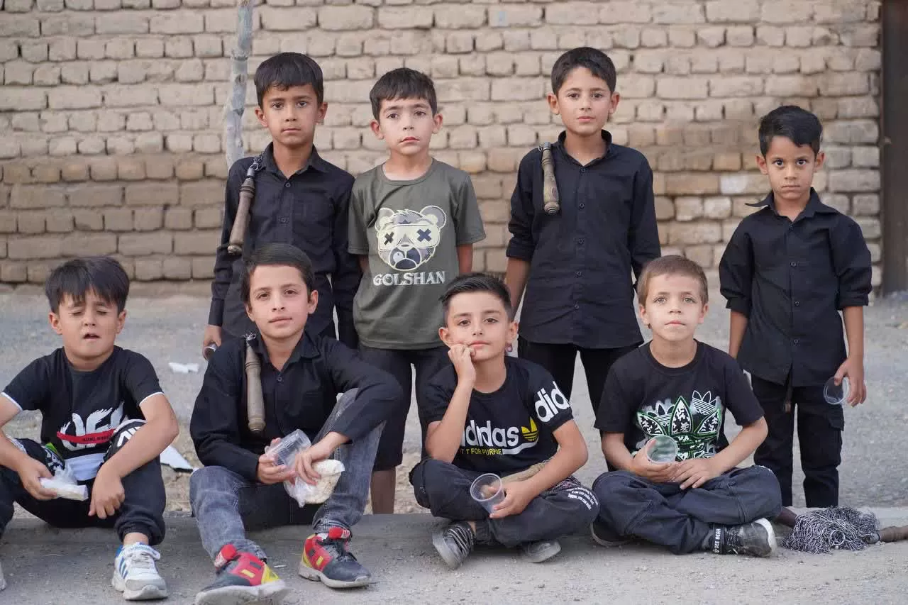 دسته عزاداری زنجیرزنی در شهر تلخاب برپا شد