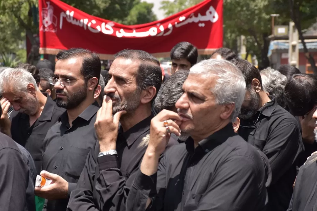 عزاداری مردم اراک در ظهر تاسوعای حسینی